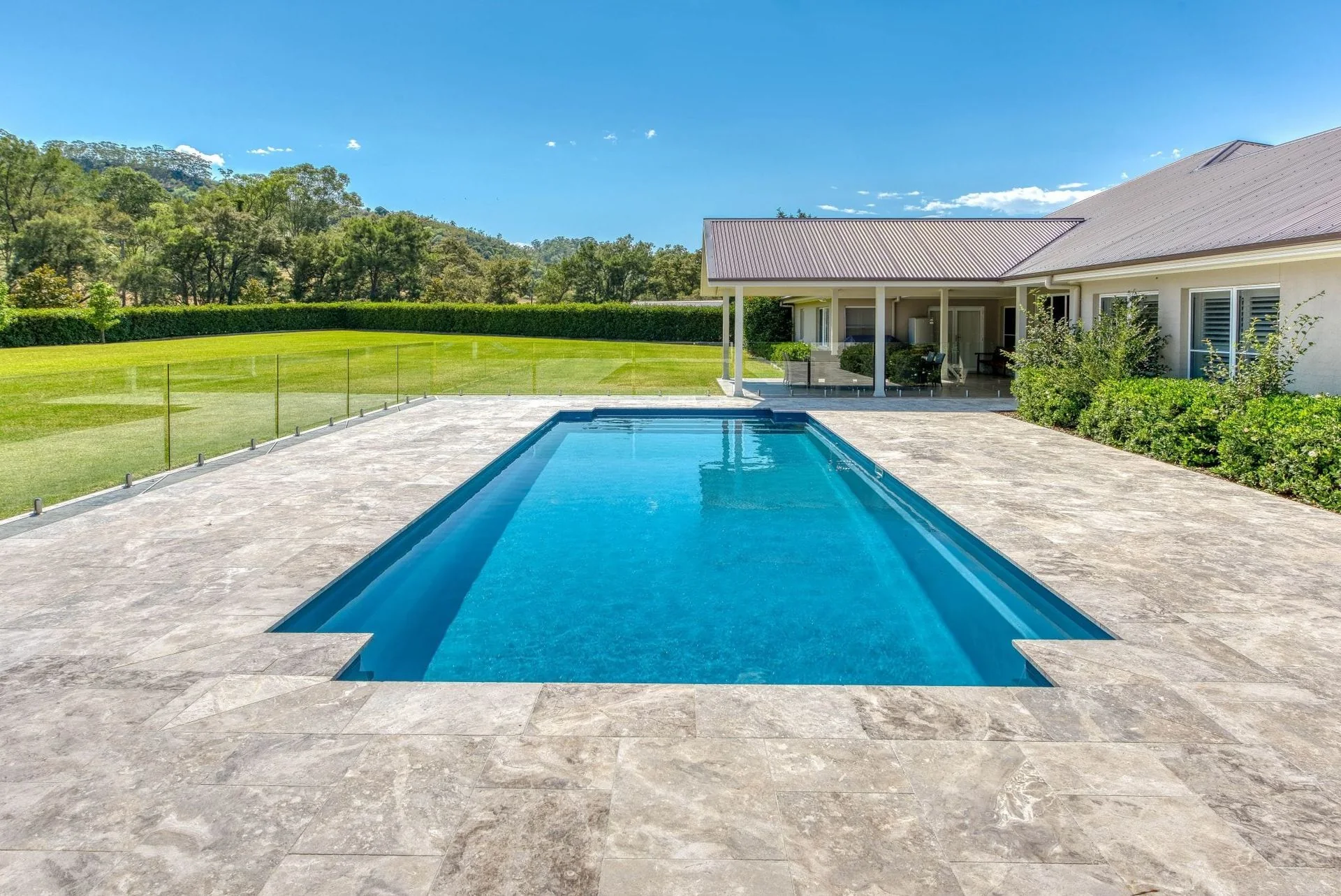 Classic fibreglass pool design